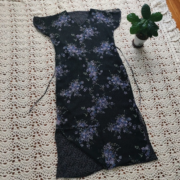 Reversible Floral and Dotted Dress - Size Medium - Picture 1 of 4